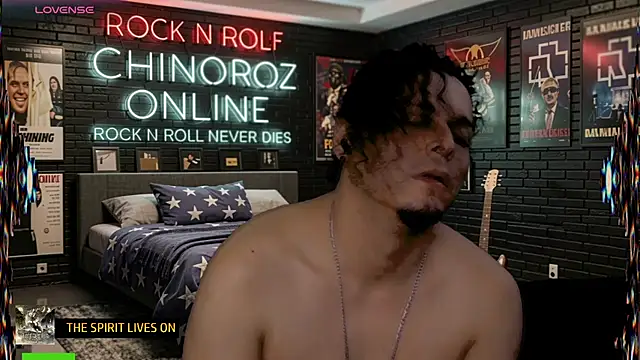 Pokazy przed kamerką – chino_roz