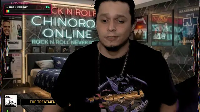 chino_roz Show in webcam