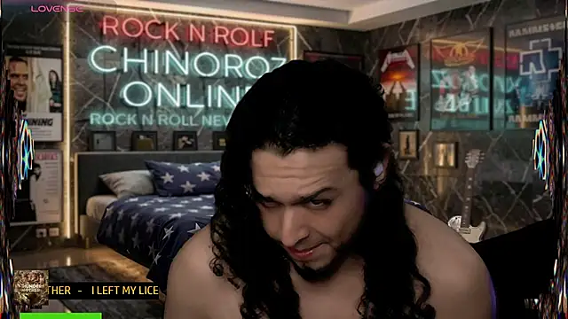 chino_roz Show in webcam