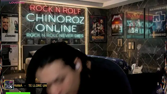 Show modela chino_roz na web-kameri