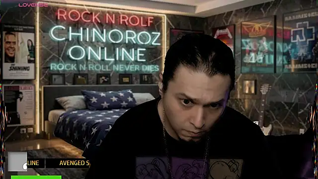 Pokazy przed kamerką – chino_roz