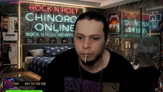 chino_roz Show Webcam