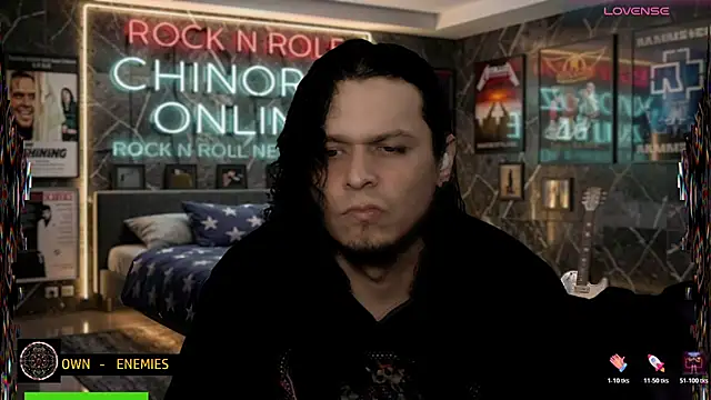 chino_roz Show in webcam