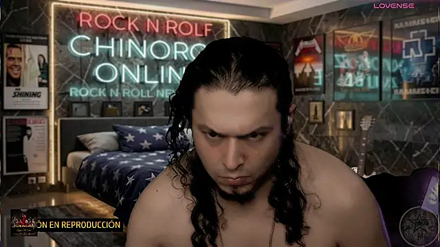 chino_roz Show in webcam