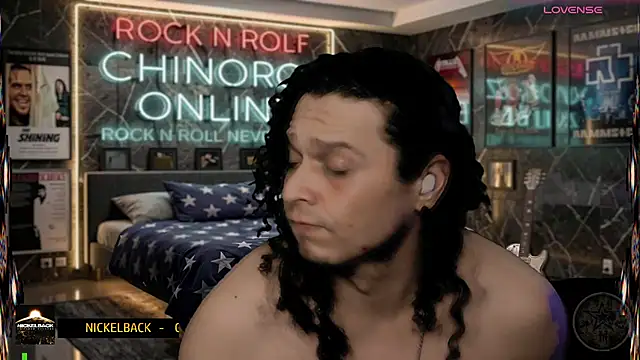 הופעת וובקאם של chino_roz