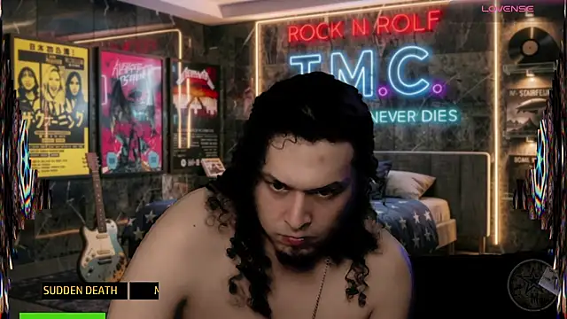 chino_roz Show in webcam