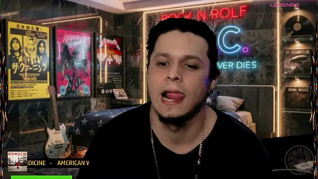 chino_roz's Webcam Show