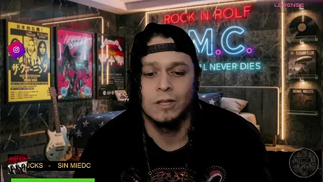 chino_roz Webcam show