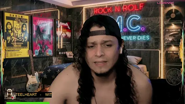 chino_roz's Webcam Show