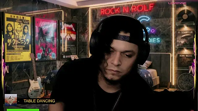 chino_roz's Live Sex Cam Show