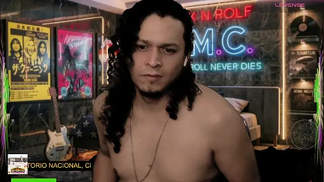 chino_roz Webcam show