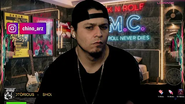 chino_roz Webcam show