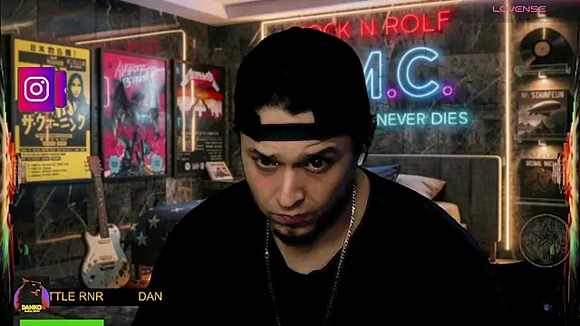 chino_roz's Webcam Show