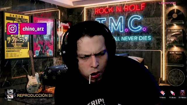 chino_roz's Webcam Show