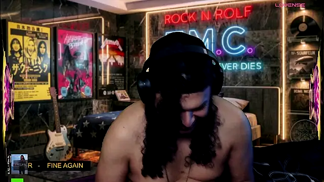 chino_roz's Webcam Show