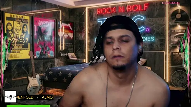 chino_roz Webcamshow