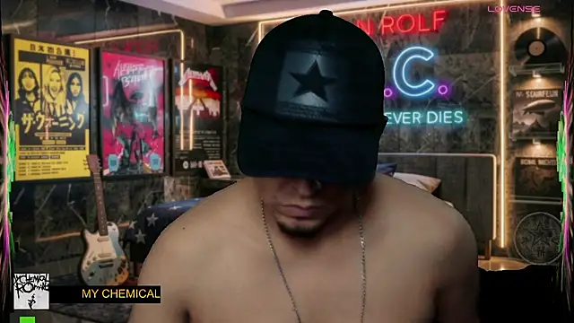 chino_roz – webcam-show
