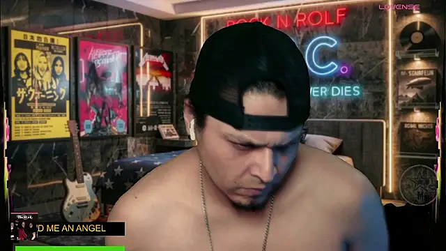 chino_roz Show Webcam