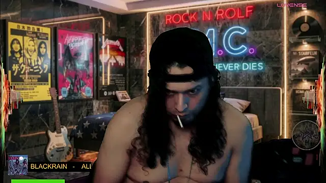 Pokazy przed kamerką  – chino_roz