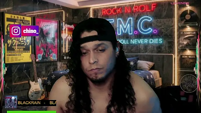 הופעת וובקאם של chino_roz