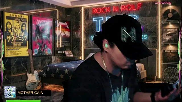 chino_roz's Webcam Show