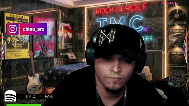 chino_roz Webcam-Show
