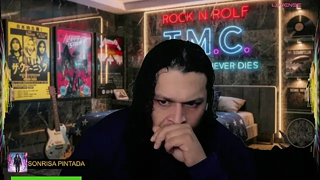 chino_roz Show Webcam