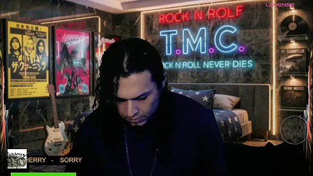 chino_roz Pertunjukan Webcam