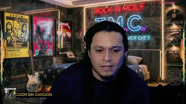chino_roz Show Webcam