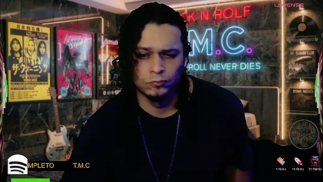 chino_roz webkamerás műsora