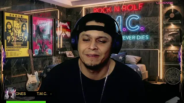 chino_roz Pertunjukan Webcam