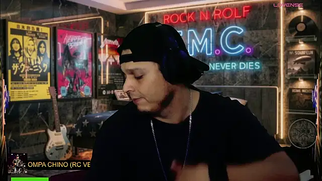 chino_roz Pertunjukan Webcam