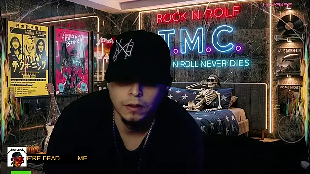 chino_roz Show Webcam