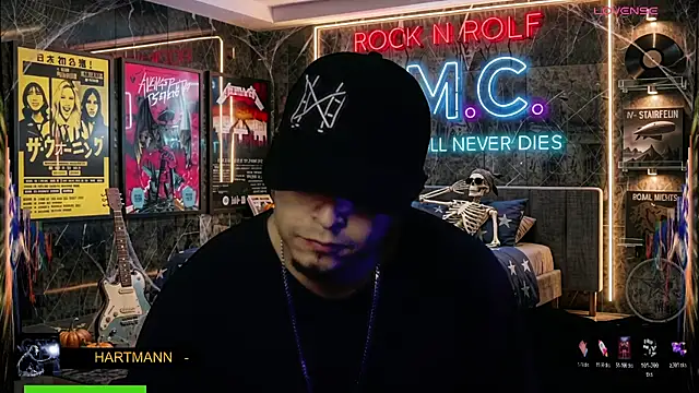 Show modela chino_roz na web-kameri