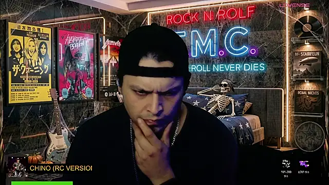 Вебкам-шоу chino_roz