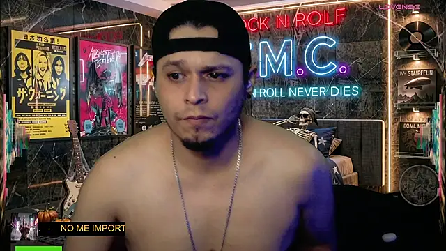 chino_roz Webcam show