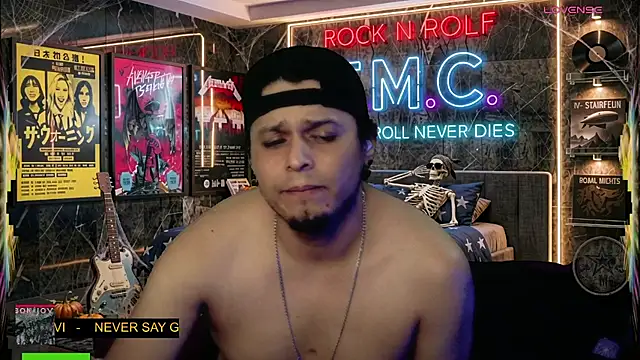 chino_roz – webcam-show