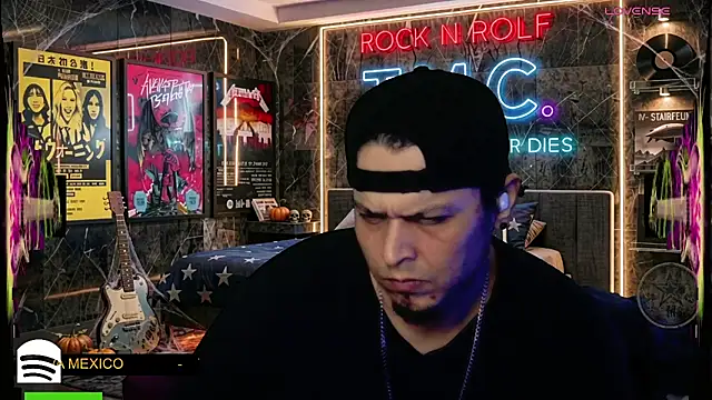 chino_roz's Webcam Show