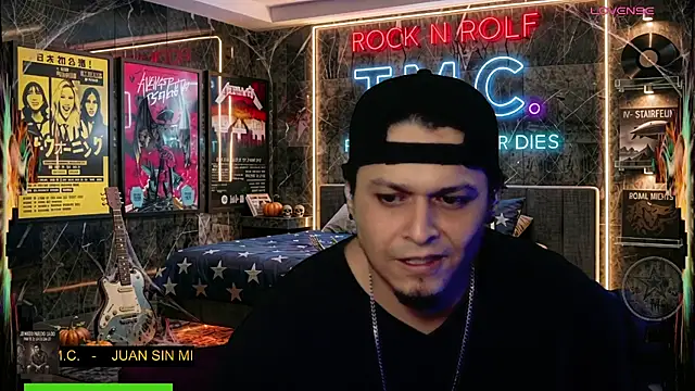 chino_roz Webcam Show