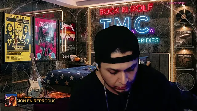 chino_roz – webcam-show