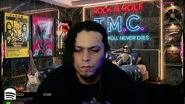 chino_roz Webcam show