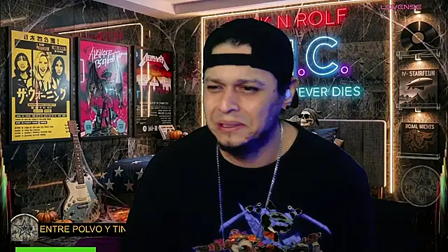 chino_roz Webcam-Show