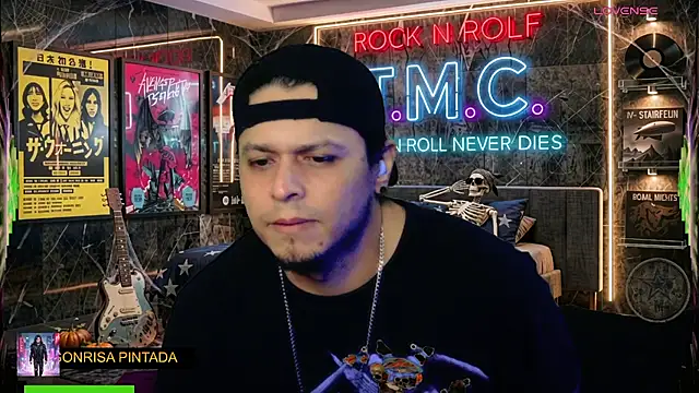 chino_roz Webcam show