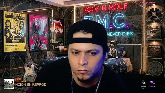 chino_roz Show Webcam