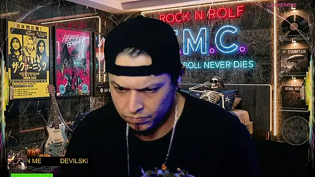chino_roz webkamerás műsora