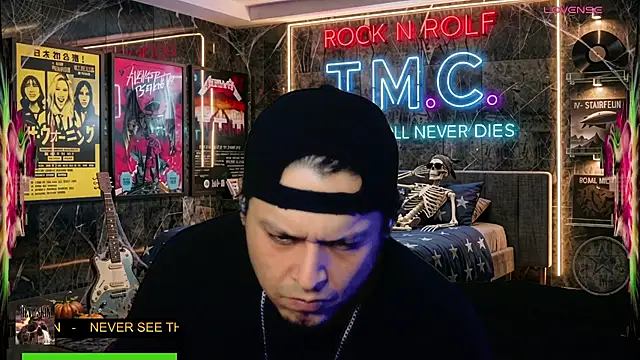 chino_roz Show Webcam