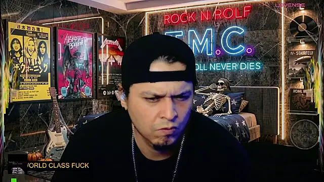 Вебкам-шоу chino_roz