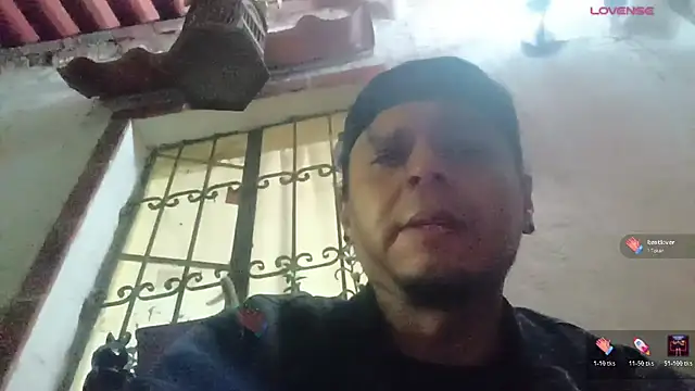 chino_roz Show Webcam