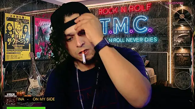chino_roz webkamerás műsora