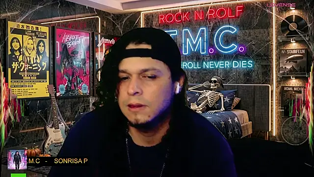 chino_roz's Webcam Show